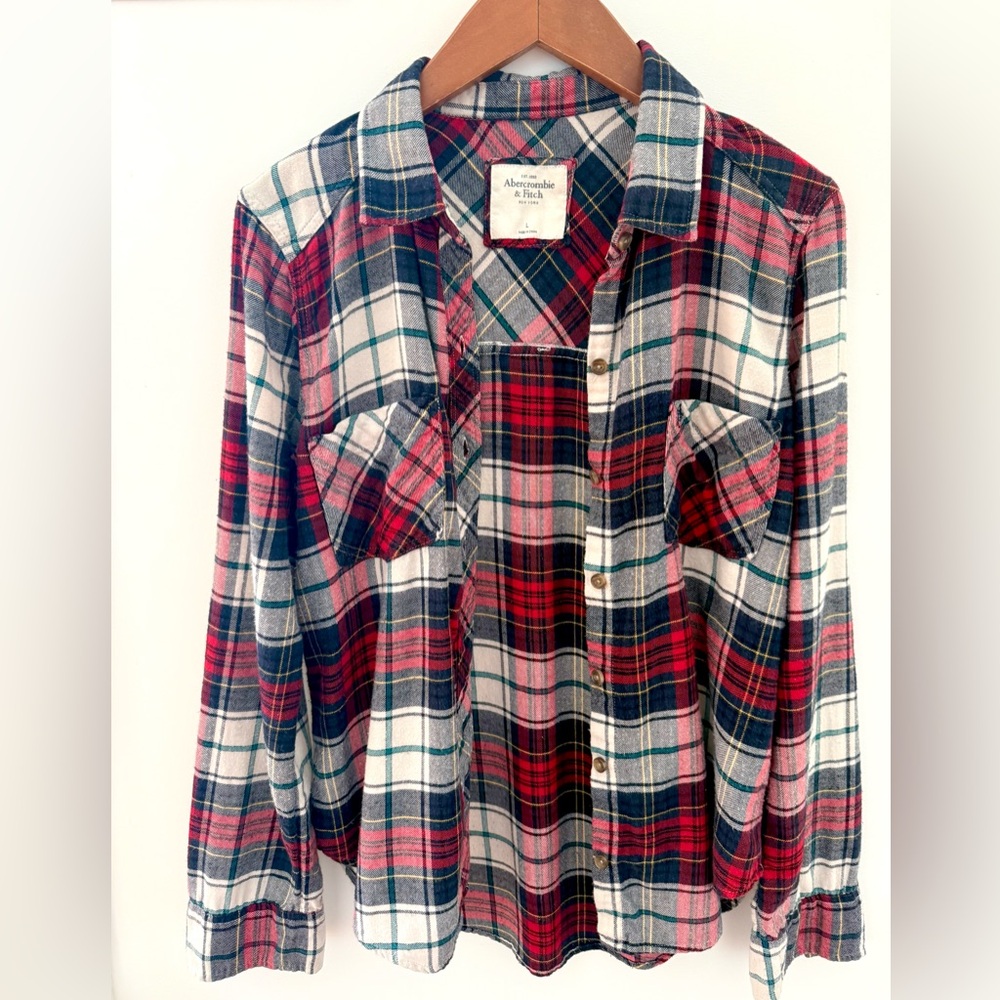 A&F Women Flannel Shirt Abercrombie Red & Black button Down Long sleeve Size L